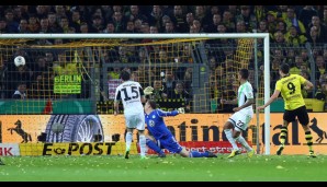 Lewandowski erhöhte mit seinem 100. Pflichtspieltreffer für den BVB - direkt hinein in die Drangperiode der Wölfe