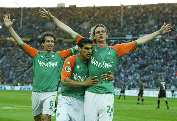 2004: Tim Borowski erzielte für Bremen im Finale zwei Tore gegen Alemania Aachen