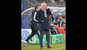 Hamburg-Trainer Bert van Marwijk konnte einem schon Leid tun. Sein Team wurde in der zweiten Hälfte regelrecht vorgeführt