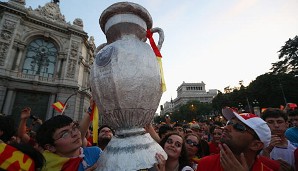 Am Tag nach dem Finale versammeln sich die Anhänger wieder auf den Straßen Madrids, um ihre Mannschaft zu empfangen
