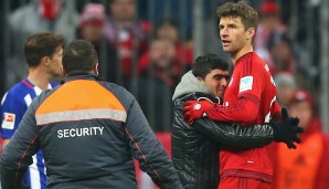 14. Spieltag: Die Bayern schlagen Hertha 2:0. Thomas Müller glänzt erst als Torschütze und zeigt dann ein Herz für Flitzer