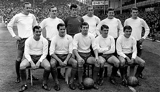 Die 1966er Mannschaft der Blues. Vorne rechts: Bobby Tambling, Chelseas Rekordtorjäger. In 302 Spielen traf er 164 Mal und gewann 1965 den League Cup