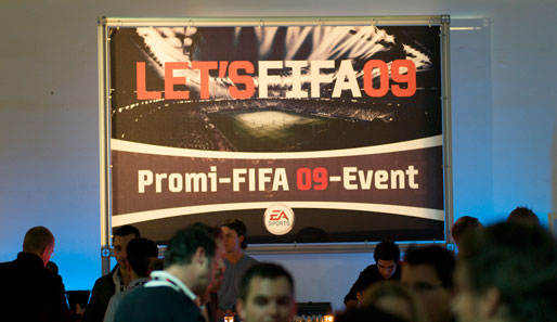 Im Münchner "Haus der Kunst" fand das Promi-FIFA-09-Event statt. Eingeladen waren unter anderem…