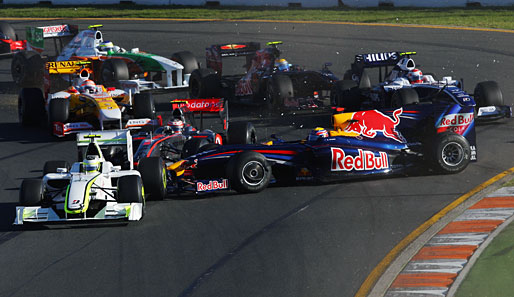 Sebastian Vettel, erstmals für Red Bull unterwegs, schaffte es nach einem Crash mit Robert Kubica noch nicht einmal über die Ziellinie. Nicht sein einzigerAusfall