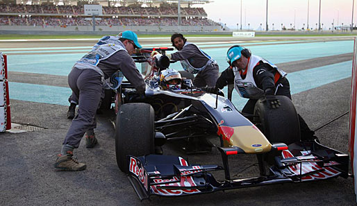 Der Aufreger des Rennens kam Jaime Alguersuari zuteil. Er steuerte beim Tankstopp die Box von Vettel an! Da gab's aber nichts, also musste er wieder auf die Strecke - und fiel aus