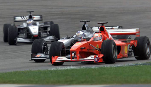 2000: Schumacher is back! Er hielt beide McLaren hinter sich und zeigte in Suzuka eines seiner besten Rennen. Dritter WM-Titel und der erste für Ferrari seit 21 Jahren