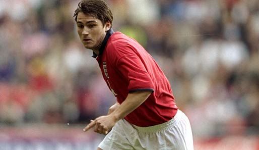 Sein Debüt in der Nationalmannschaft gab Lampard 1999. Beim 2:1 gegen Belgien wurde er eine Viertelstunde vor Schluss eingewechselt