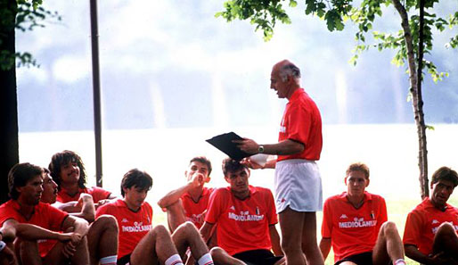 1987 übernahm Arrigo Sacchi den AC Mailand und machte aus ihm im Handumdrehen die beste Mannschaft des Kontinents