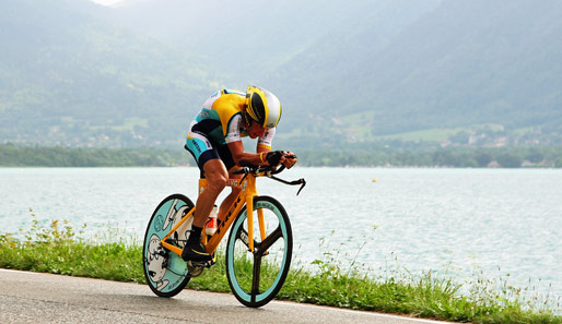 JULI: Lance Armstrong beendet die Tour de France in seiner Comeback-Saison auf Rang drei