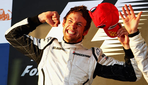 MÄRZ: Jenson Button gewinnt das erste Rennen der Saison in Australien - der Beginn einer herausragenden Brawn-GP-Saison