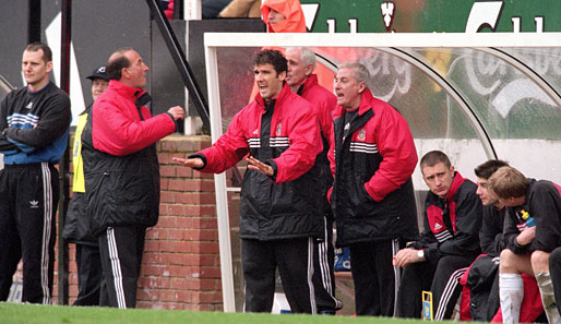Seine letzte Station war von 1999 bis 2001 der FC Fulham, bei dem er zum Schluss sogar als Spielertrainer fungierte