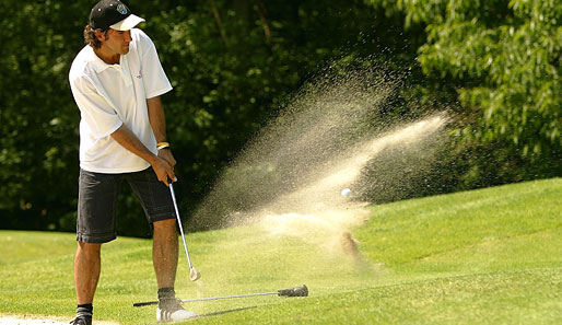 Mittlerweile führt er in seiner Heimat, dem Allgäu, ein Hotel und widmet sich in seiner Freizeit dem Golfsport
