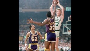 1984 kam es zum ersten großen Duell der beiden absoluten Stars der 80er: In den Finals gewannen Larry Birds Celtics mit 4-3 gegen Magics Lakers