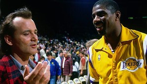 Wie heute galt auch in den 80ern schon: Wo die Lakers sind, da sind die Hollywood-Stars nicht weit. Hier plaudert Magic mit Bill Murray