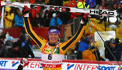 WM 2009: Zwei Tage nach Kathrin Hölzls Erfolg im Riesenslalom durfte auch Maria Riesch endlich jubeln. Gold im Slalom!