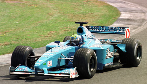 Seine ersten Formel-1-Kilometer spulte Mark Webber 2001 als Testfahrer für Benetton ab. Im gleichen Jahr wurde er Vizemeister in der Formel 3000