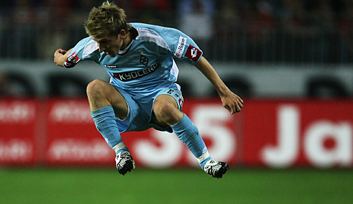 2006 wechselte Marin von der Jugend von Eintracht Frankfurt zu Borussia Mönchengladbach. Schnell schaffte er den Sprung in die zweite Mannschaft