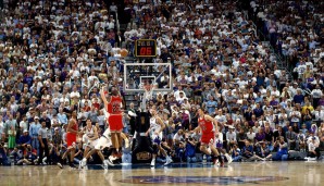 Schon zwölfmal schaffte ein Team in den Finals genau zwölf Triples. Als Beispiel seien hier die Chicago Bulls in Game 3 von 1997 angeführt - sie waren nämlich die Ersten. Bester Schütze damals war Scottie Pippen (7/11), MJ traf 4/10