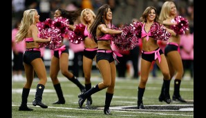 Ob die Kostüme dieser Damen auch mit der Kampagne der NFL zu tun haben? Das bedarf einer eingehenden Betrachtung!