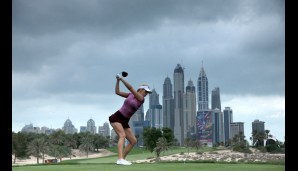 Als herausragende College-Golferin ergatterte sie im Dezember 2015 erstmals einen Platz bei einem Turnier der Profi-Tour, den Omega Dubai Ladies Masters