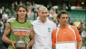 2005 gewann Nadal zum ersten Mal einen Grand-Slam-Titel. Bei seiner ersten French-Open-Teilnahme siegte der erst 19-Jährige über Mariano Puerta aus Argentinien