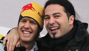 Für Vettel ging die Feierei mit den Glückwünschen der Kollegen aber erst los. In seiner Heimatstadt traf er sich mit Comedian Bülent Ceylan zu einer Party