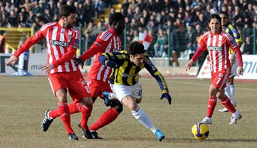 Sivasspor - Fenerbahce: Ugur Boral und Co. auf Punktejagd im 4 Eylül Stadion