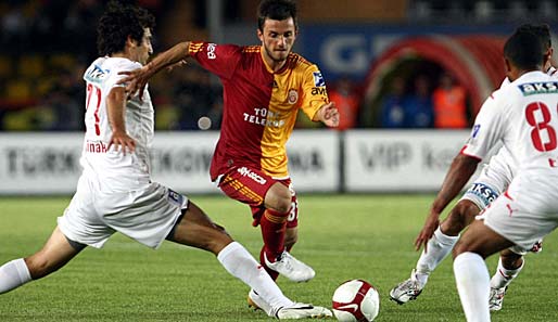 Bei Galatasaray bekommt der 18 Jahre alte Emre Colak eine Chance in der Startelf
