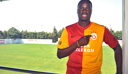 Neu von Arsenal: Emmanuel Eboue wechselt für vier Jahre von den Gunners zu Galatasaray