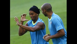 Auch zu Superstar Ronaldinho war die Beziehung bei weitem nicht so innig, wie dieses Foto vorgaukeln will