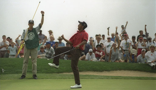 1996 gewinnt Eldrick "Tiger" Woods erneut die US Amateur Championship und wechselt anschließend ins Profibusiness