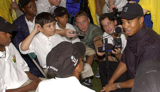 Seit 1996 unterstützt die Tiger Woods Foundation die Förderung und Unterstützung von Kindern und Jugendlichen in den USA.
