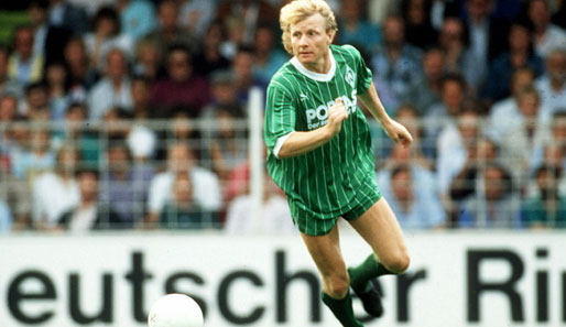 Manni Burgsmüller hat mit 41 Jahren noch die Schuhe für Werder Bremen geschnürt. Als Kicker beim Football war er sogar noch mit 53 Lenzen aktiv