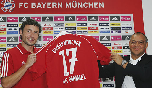 Im August 2006 unterschrieb Mark van Bommel nach einem einjährigen Intermezzo beim FC Barcelona einen Drei-Jahres-Vertrag beim FCB