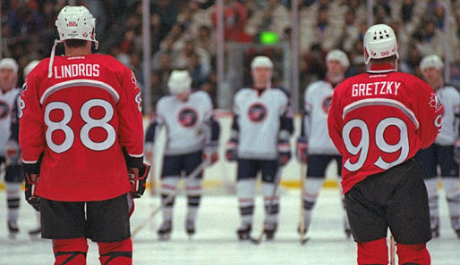 Einziger Makel seiner aktiven Karriere: Gretzky hat mit Team Canada nie einen großen Titel gewonnen. Bei Olympia 1998 in Nagano wurde er enttäuschender Vierter