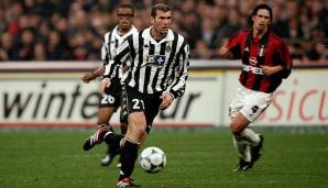 Nach einem Jahr Pause setzte sich Zinedine Zidane 2000 wieder die Krone des besten Fußballers auf.