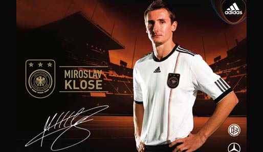 NUMMER 11: Miroslav Klose, 31 Jahre, Bayern München, 95 Länderspiele, 48 Tore (Stand: 1. Juni 2010)