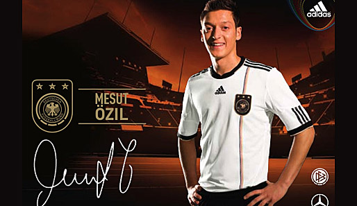 NUMMER 8: Mesut Özil, 21 Jahre, Werder Bremen, 9 Länderspiele, 1 Tor (Stand: 1. Juni 2010)