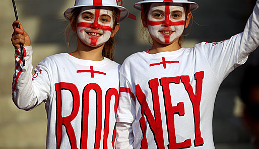 Slowenien - England 0:1: Vor dem Spiel setzten die Anhänger Englands alles auf die Karte Wayne Rooney