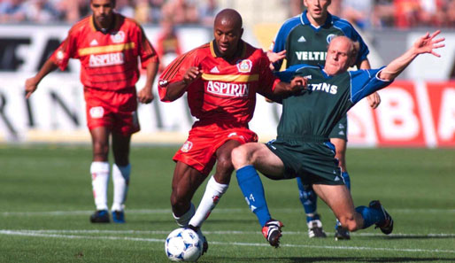 ...daher wechselte der Brasilianer im Sommer 1998 zu Bayer Leverkusen in die deutsche Bundesliga