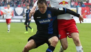 Zsolt Kalmar, offensives Mittelfeld, 1 Mio. Euro: Ungarns Jungnationalspieler (r.) kam 2014 aus Györ und hat in 15 Spielen erst einmal durchgespielt