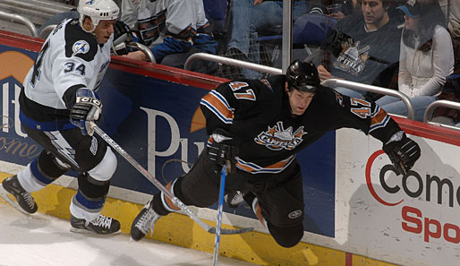Bryan Muir (r.) bestritt insgesamt 308 Spiele in der nordamerikanischen Profiliga NHL
