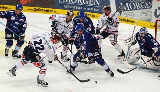 Die Eisbären Berlin und die Adler Mannheim treffen im Finale der DEL-Playoffs aufeinander