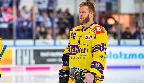 Die Deutsche Eishockey Liga (DEL) hat nach einer sogenannten "Affen-Geste" hart durchgegriffen und Nationalspieler Daniel Pietta vom ERC Ingolstadt für neun Spiele gesperrt.