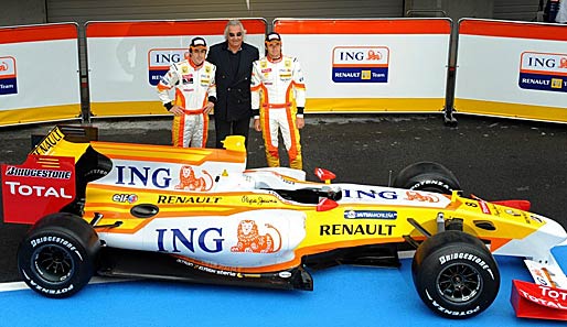 Fernando Alonso, Flavio Briatore und Nelson Piquet (v.l.) präsentierten den neuen Renault