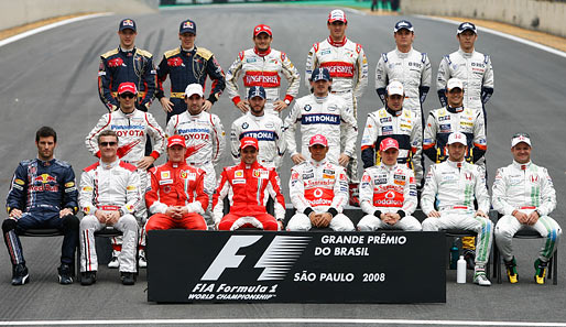 Im Vergleich zum Fahrerfeld 2008 fehlt diesmal nur David Coulthard