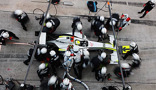 Jenson Button fährt der Konkurrenz im Brawn-Auto davon