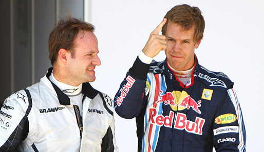 Sebastian Vettel (r.) steht seit 2009 beim österreichischen Team Red Bull Racing unter Vertrag