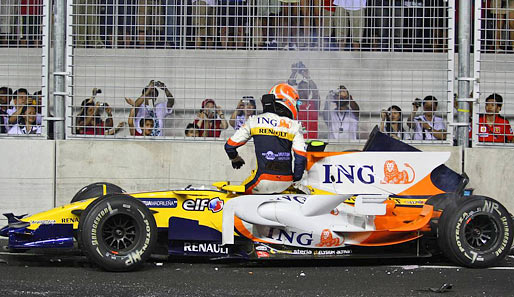 Stein des Anstoßes: Dieser Unfall von Nelson Piquet beim Singapur-GP 2008