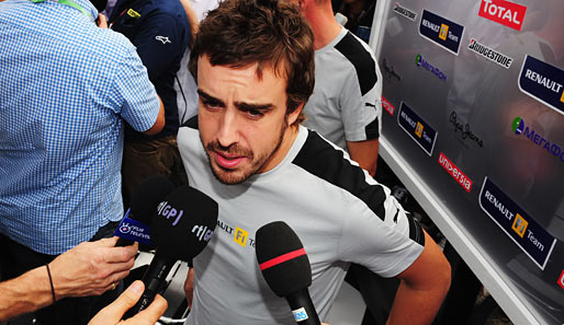 Nach der Bekanntgabe seines Wechsels zu Ferrari ist Fernando Alonso ein vielgefragter Mann
